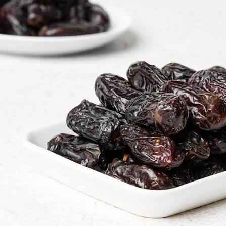 Al Madina Kalmi Dates